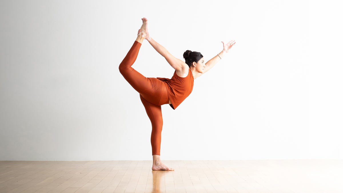 5 Amazing Dance-Inspired Yoga Moves to Turn Up the Burn