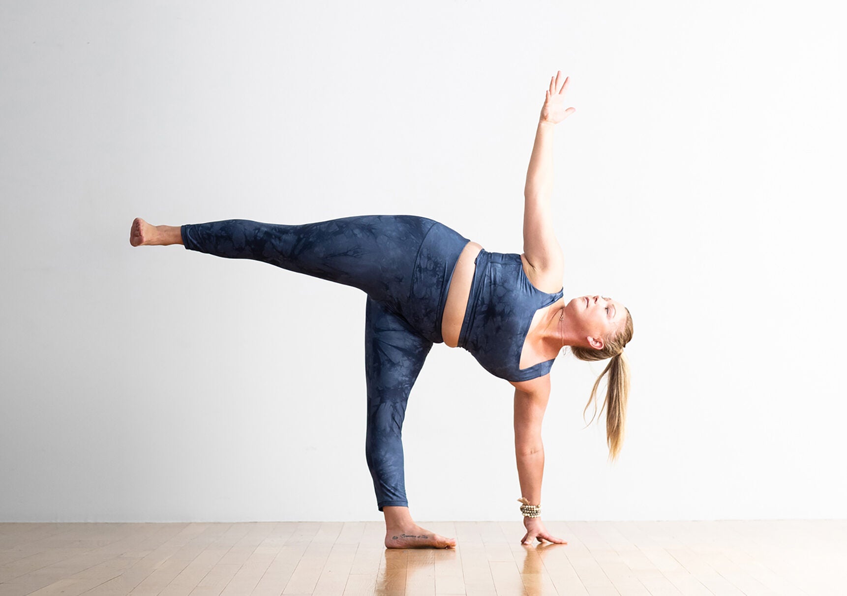 Yoga Pose Breakdown With Kino MacGregor: The Tripod Headstand - DoYou