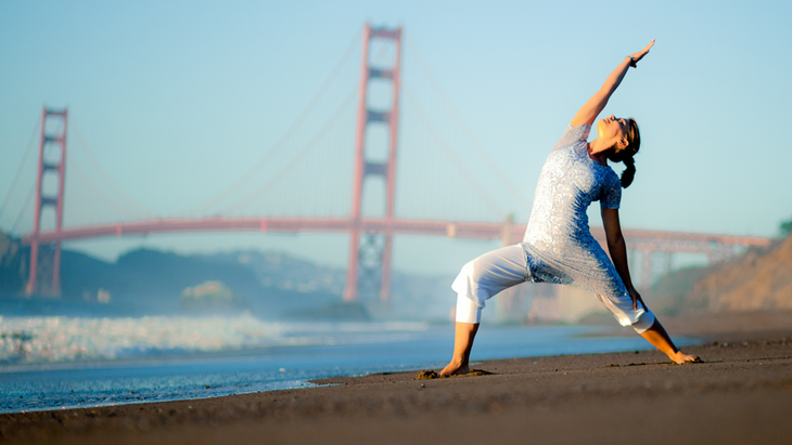 silent yoga tour