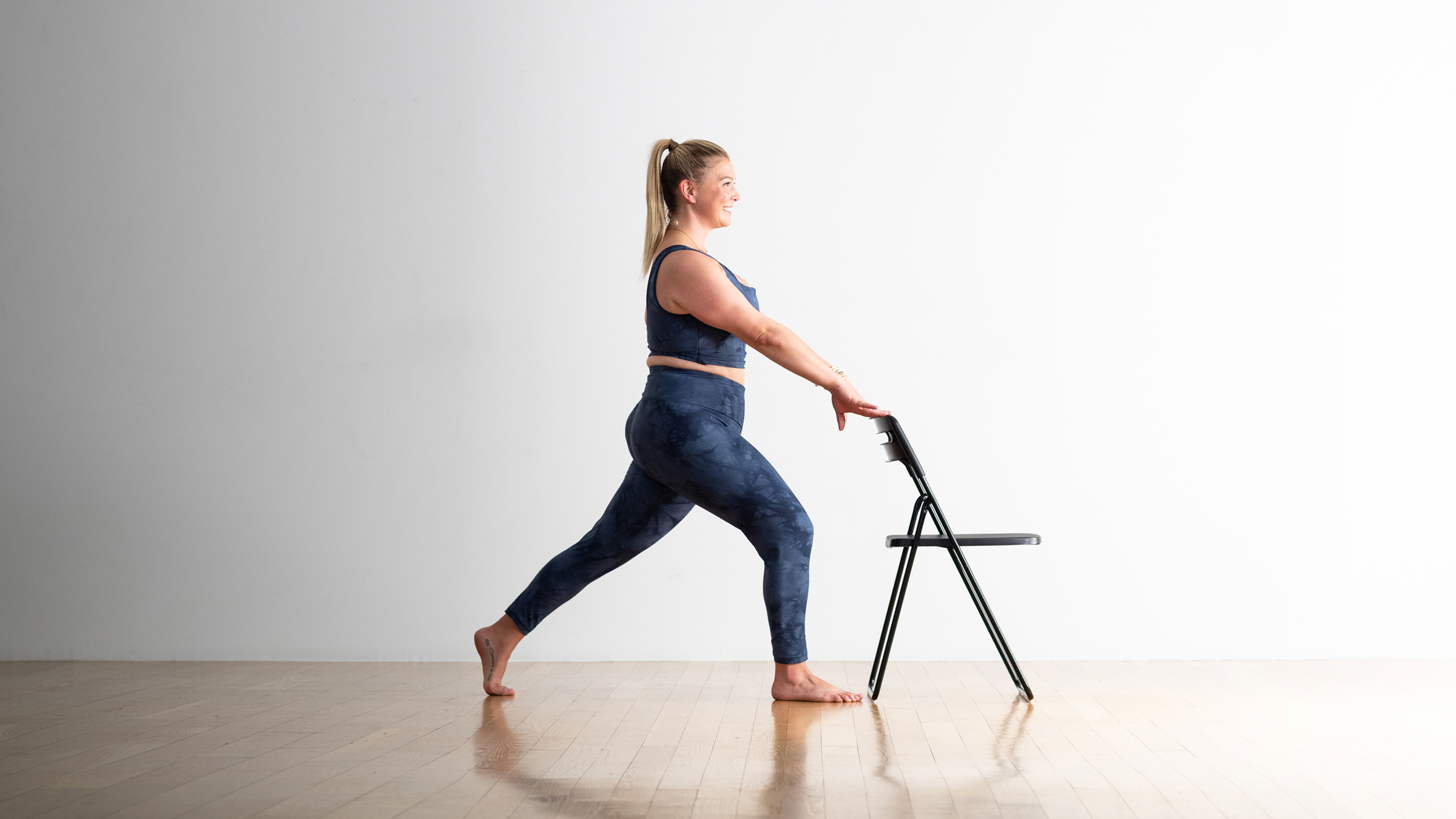 Ling Exercise High High Lunge: How to Practice the Yoga Pose