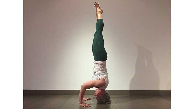 Erin Farrar Yoga - Well this was fun. Fallen Flamingo Pose. The name of the  pose makes me want a vacation!🤷🏼‍♀️💗 . . . . #yogaeverydamnday #yoga  #yogini #yogalife #asana #balance #flexibility #