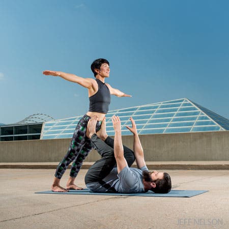 Acro Yoga Plank Press 2