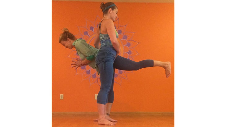 Help Your Students Go Deeper: 5 Yoga Hands-On Adjustments