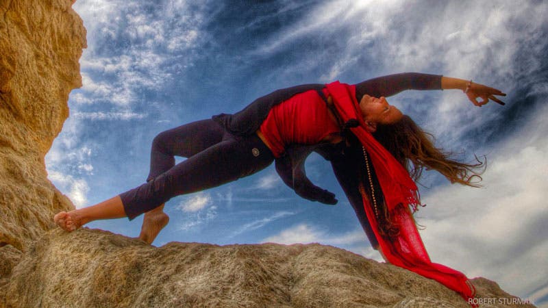 12132482_966854610047449_5048542749796886240_o wild thing pose, camatkarasana