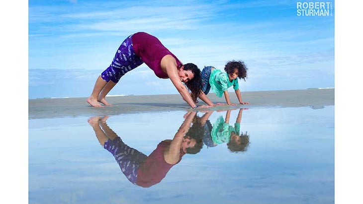 Grateful to be in a beach doing yoga with @ninabergman ❤️🙏🧘‍♀️