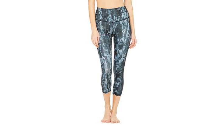 Spring 2016 Yoga Clothes Trend: High-Waisted Yoga Pants