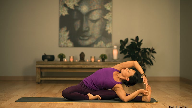 Raise your energy level with this Kapha yoga class | RITUALS