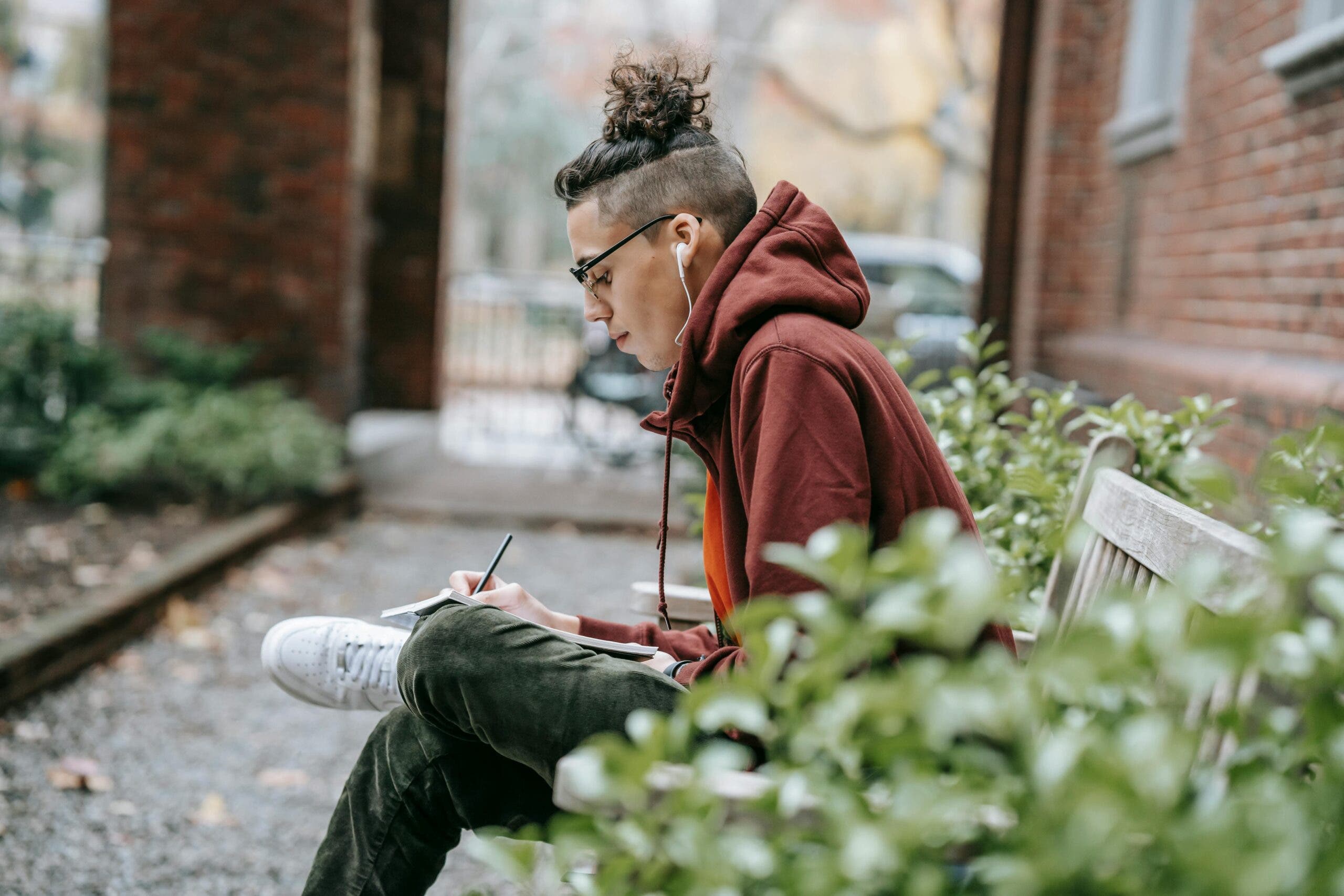 Wondering How to Start a Gratitude Journal? Start Here.