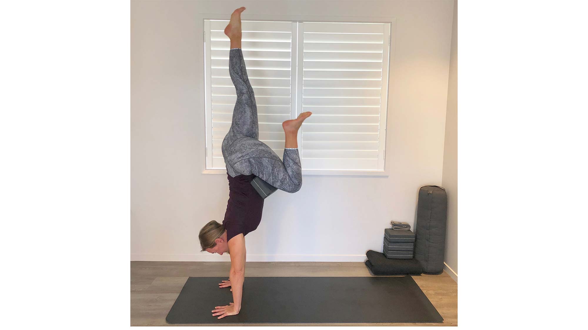 KEEP Yoga Block, High Density EVA Foam Blocks for Yoga, Pilates, Meditation  , Aid Balance, Support and Deepen Poses - Non-Slip Lightweight Durable  2-Pack-Grey