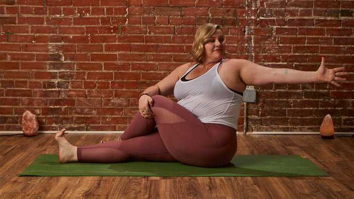 What It's Like To Do Yoga When You Have Big Boobs