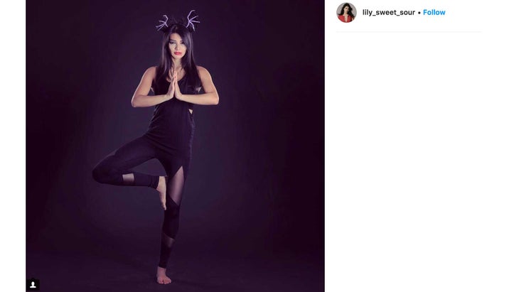 Yoga In Halloween Costumes: 12 Inspired Ideas