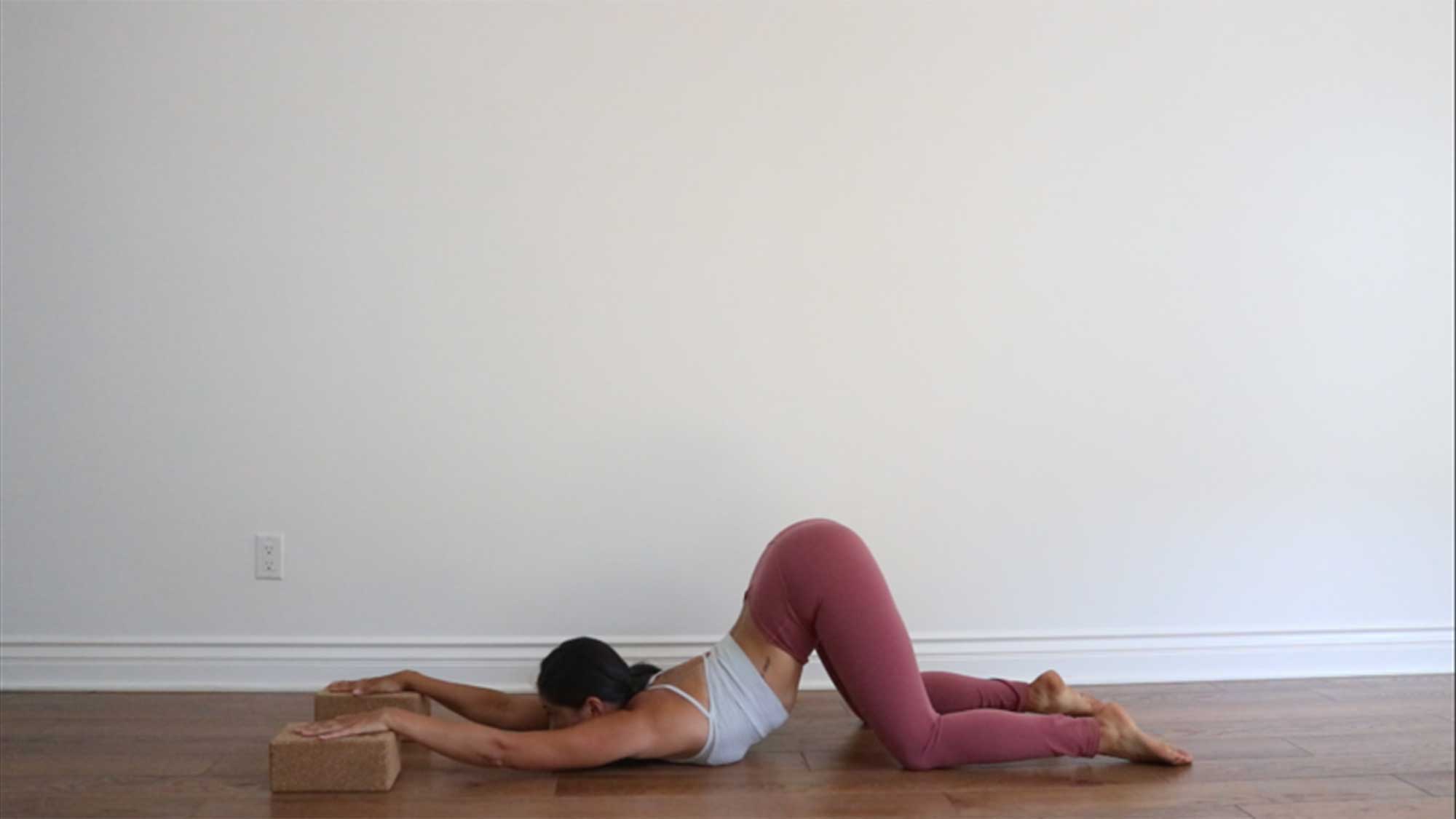 7 Yoga Poses to Nourish Your Heart - DoYou