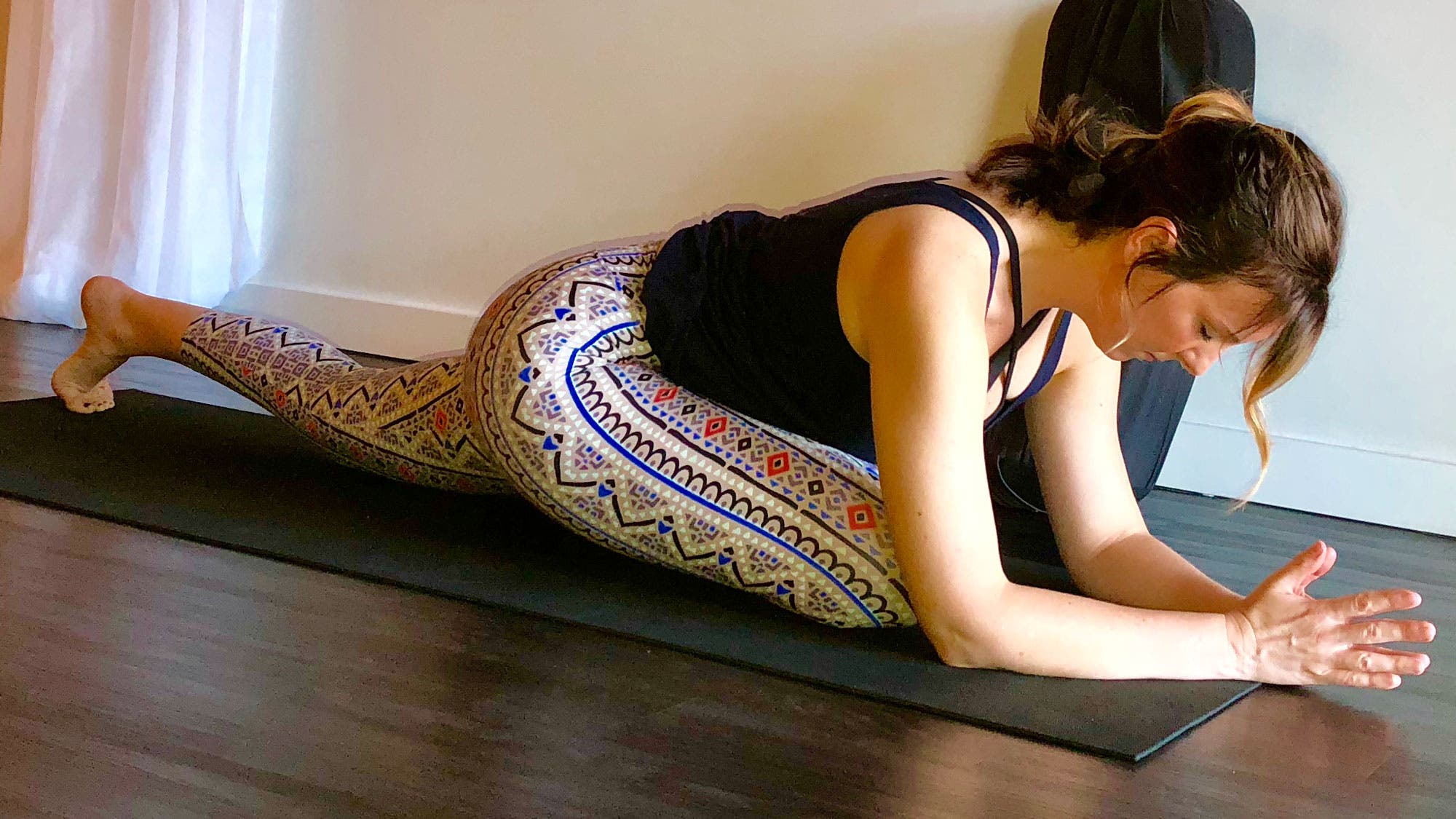 A TCM-Inspired Home Practice to Ease Holiday Stress