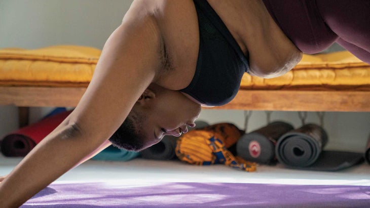 Yoga for all? Plus-sized instructor Jessamyn Stanley says