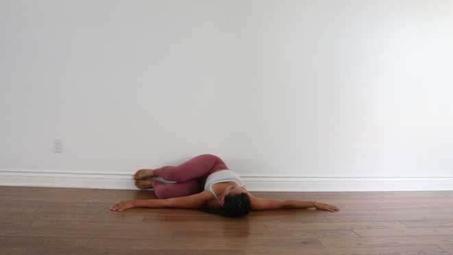 Yoga before bed: Poses and benefits