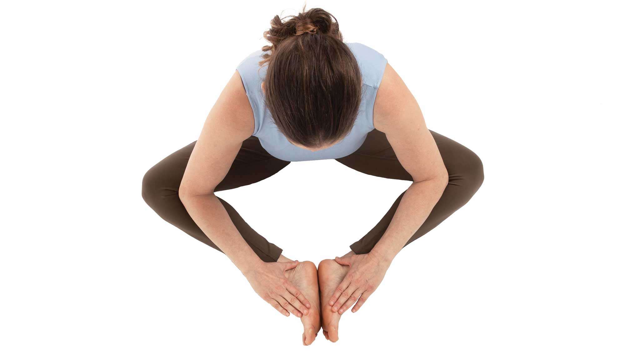 A Quick Guide with 5 Best Pelvic Floor Yoga Poses | Elitone