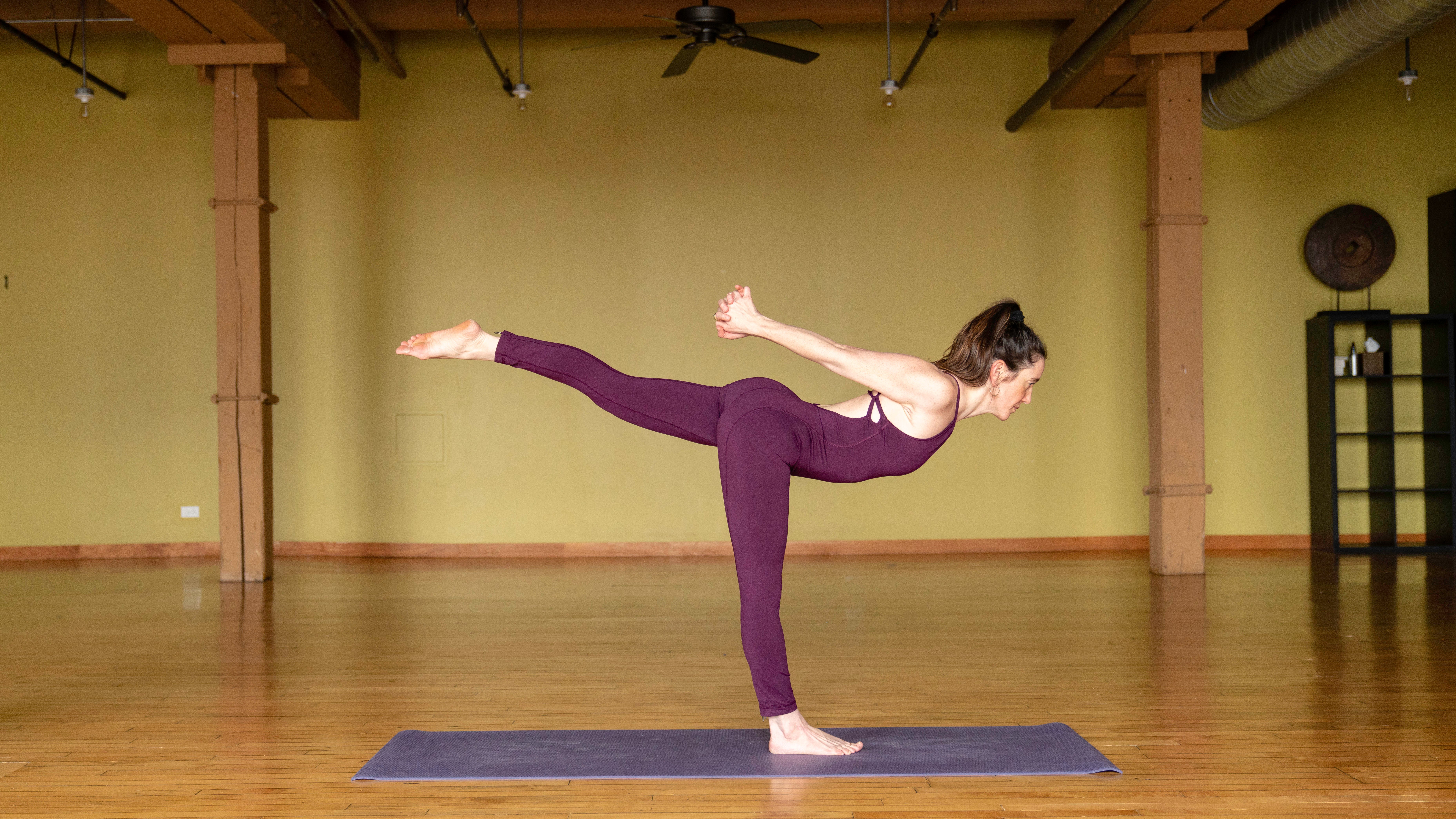 Move And Groove In The Heat: A Hot Yoga Workout by Mend - Issuu