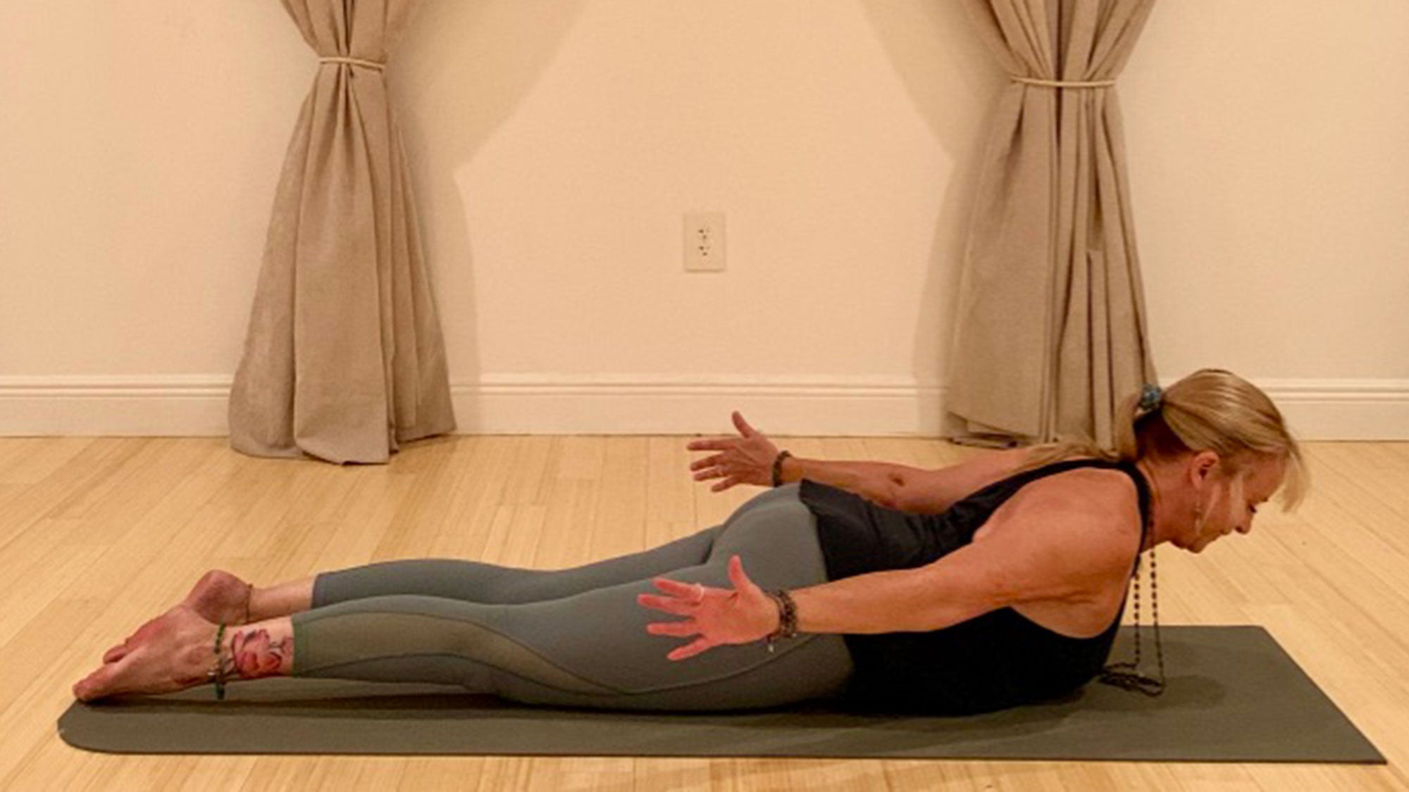 6 YOGA POSES FOR PREGNANCY (AND A BREATHING PRACTICE) - Popular Vedic  Science