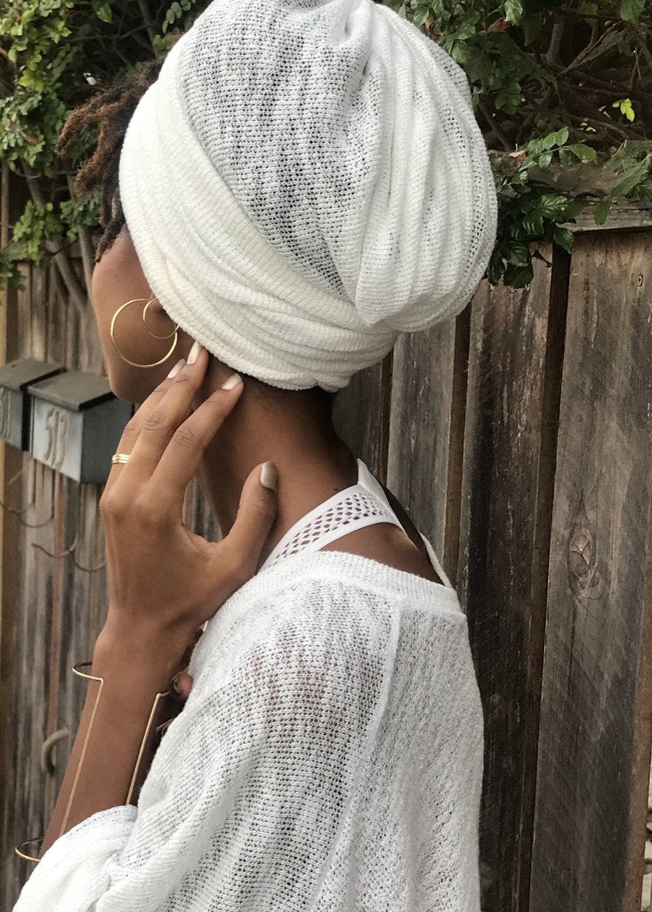 Kundalini yoga hotsell wear white