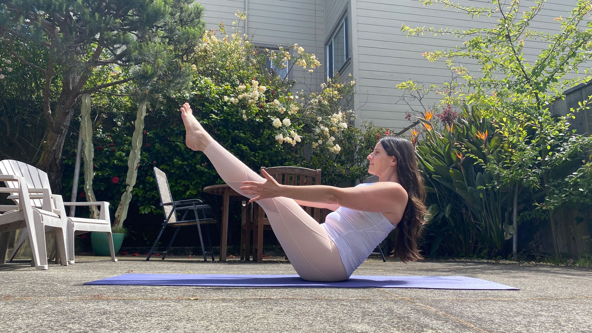 web-Navasana-Sarah-Erzin None