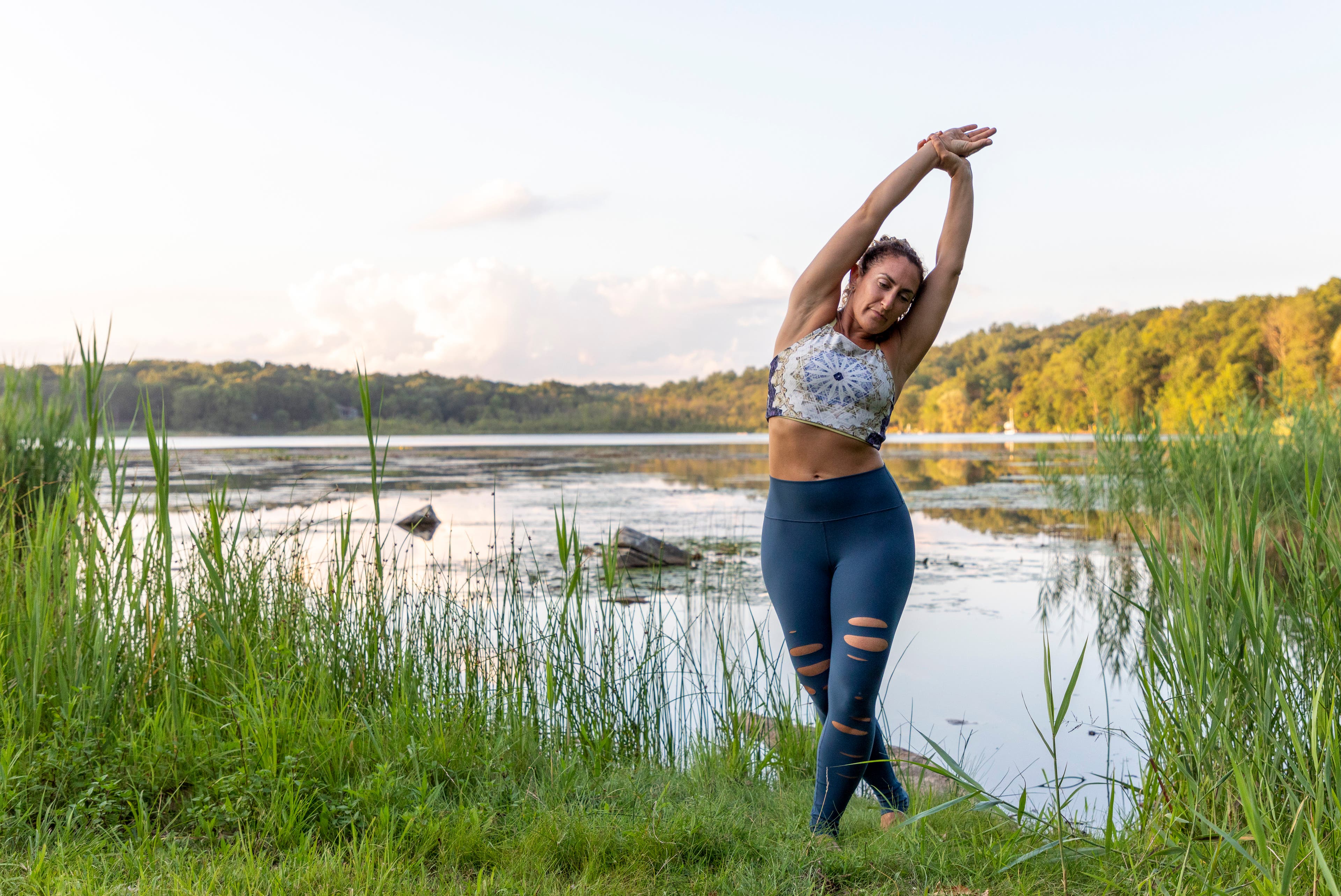 standing side stretch YJ None