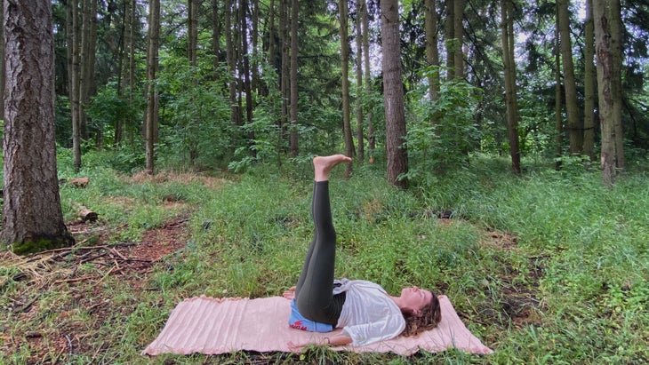 6 Yoga Moves to Ring in the Summer Solstice