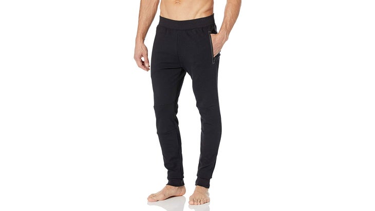 The 15 Best Yoga Clothes for Men