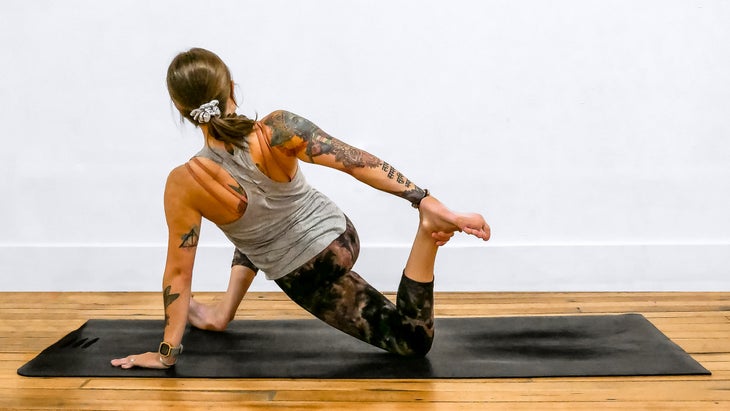 Zen Yoga Strap - The Compass 🧭 or Sundial Pose is an advance seated pose  that provide deep stretches to the hips, #hamstrings and shoulders, while  increasing your #flexibility and strengthening the #