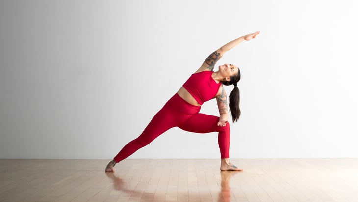 Extended Side Angle Pose