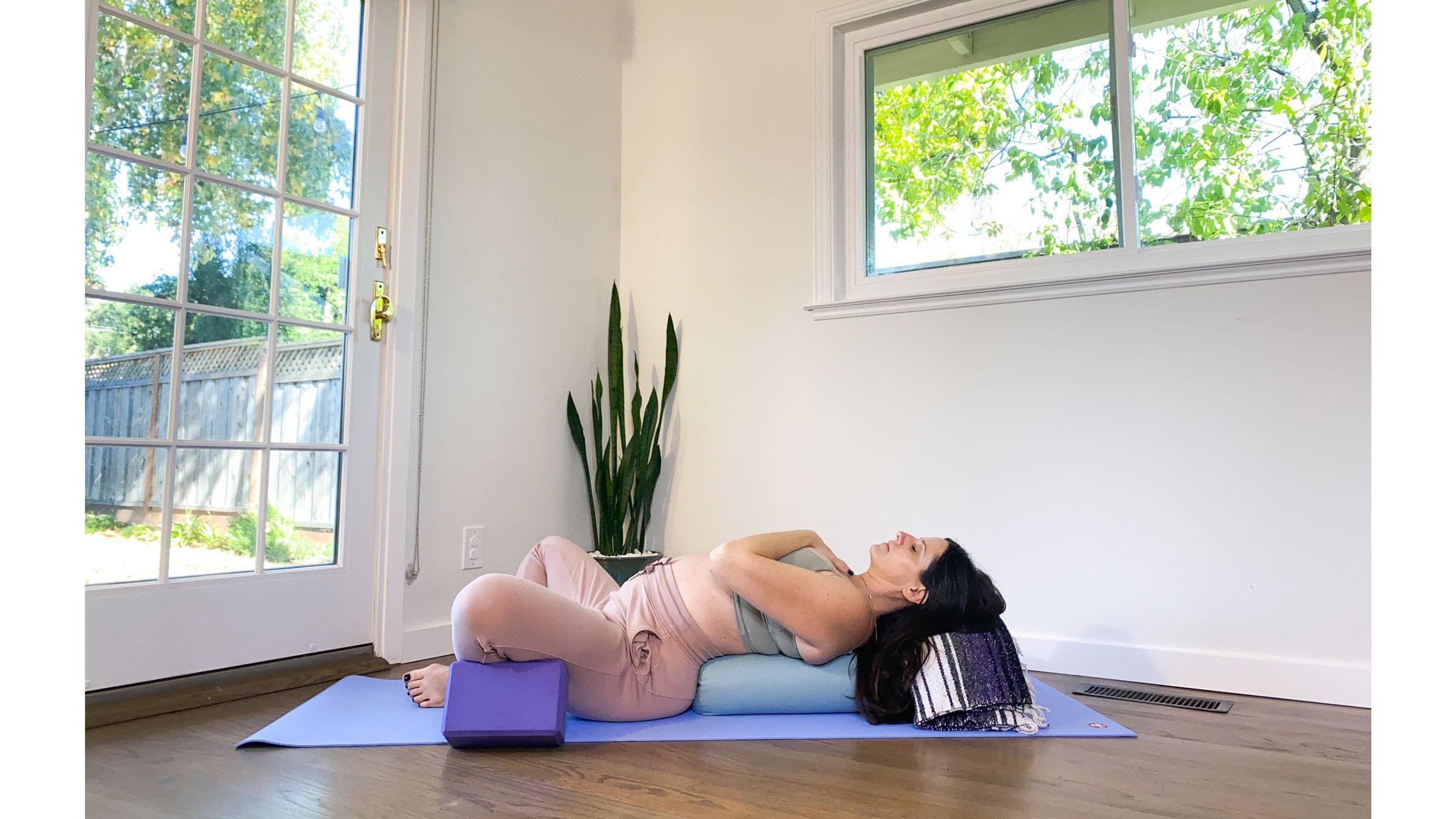Learn How to Be Grateful for Yourself With These 5 Yoga Poses
