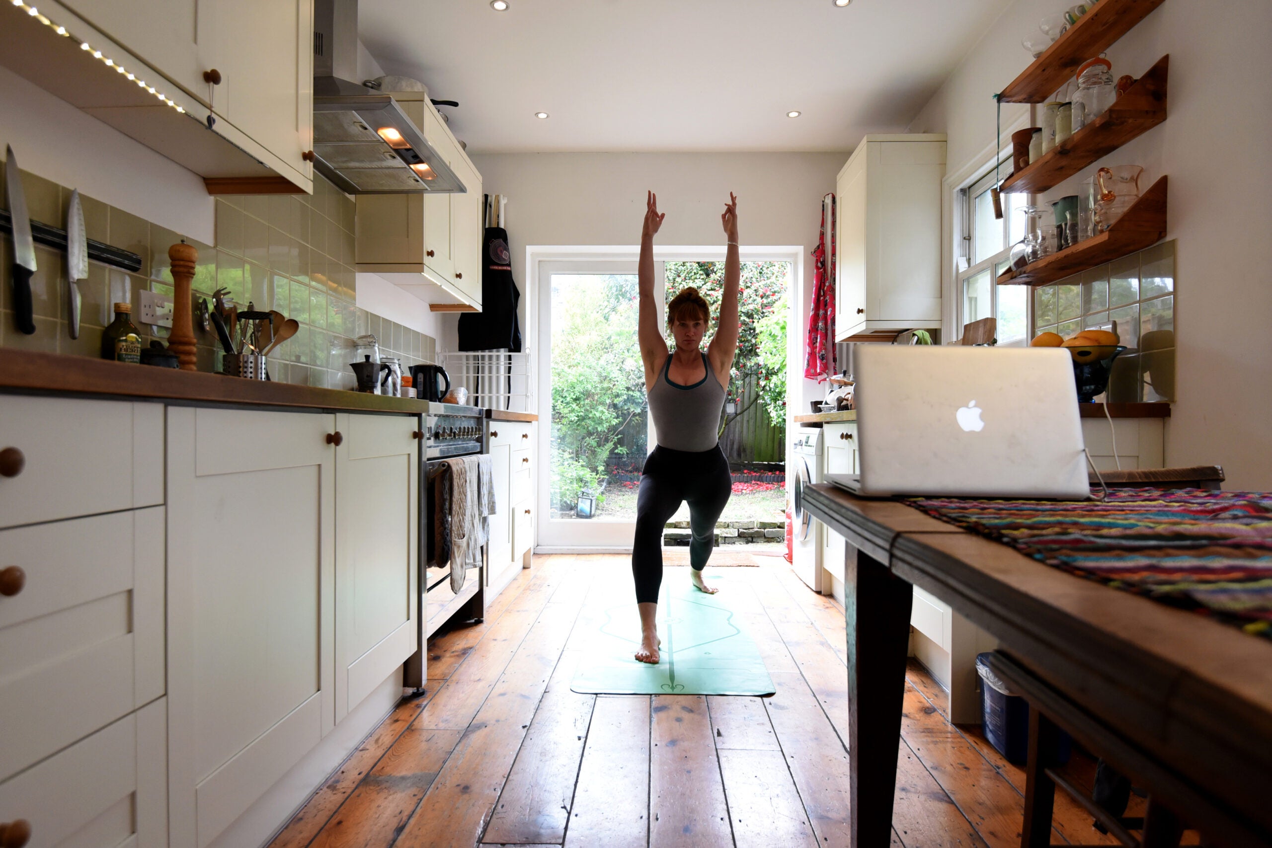 A 10-Minute Yoga Practice to Build Strength - Yoga Journal
