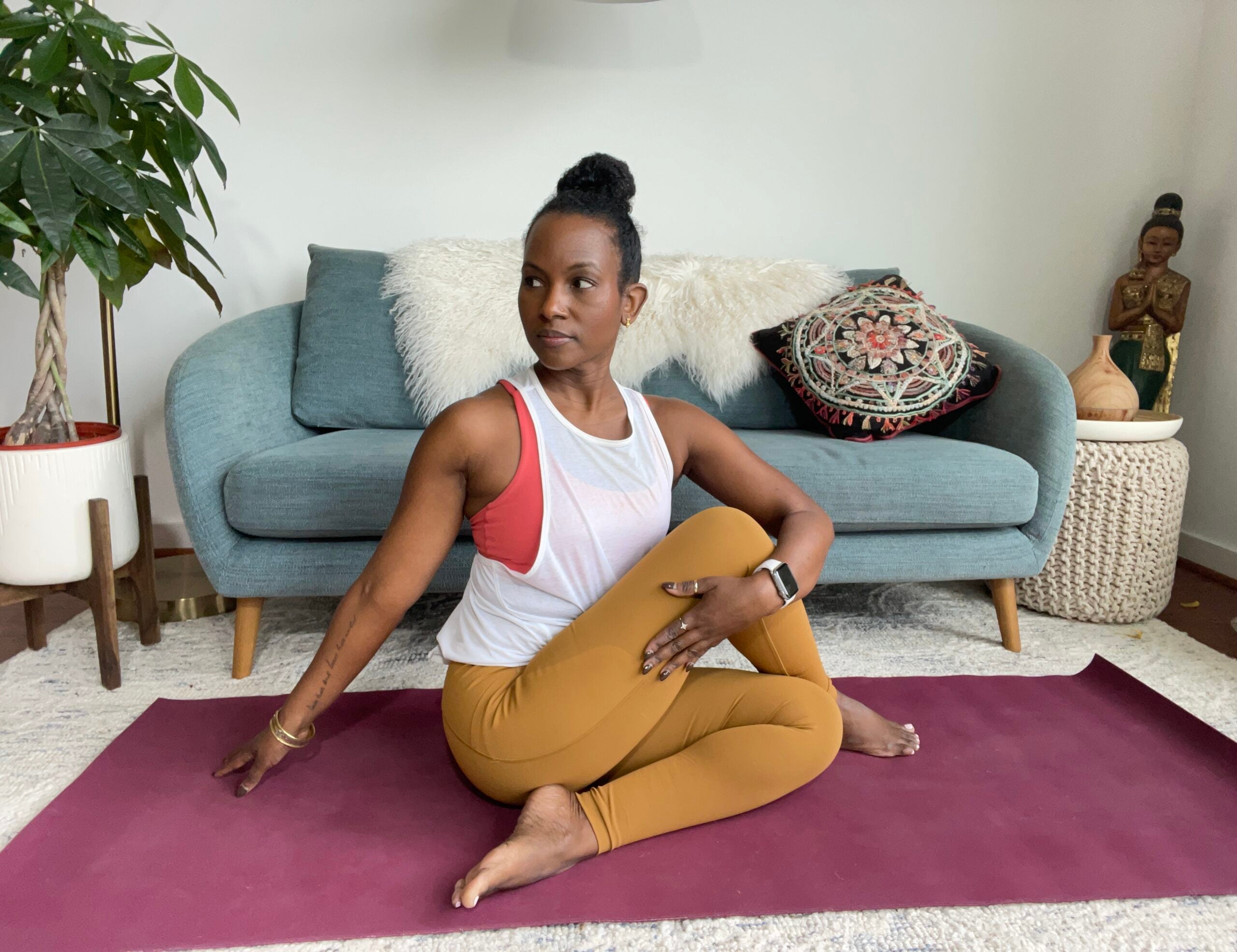 Yoga Alliance | Follow along with Daphanie Scandrick for this short  practice featuring an uplifting vinyasa flow. Adapt this flow so it feels  good for y... | Instagram