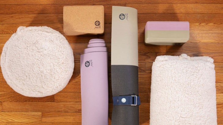 Manduka: Expand with Adriene