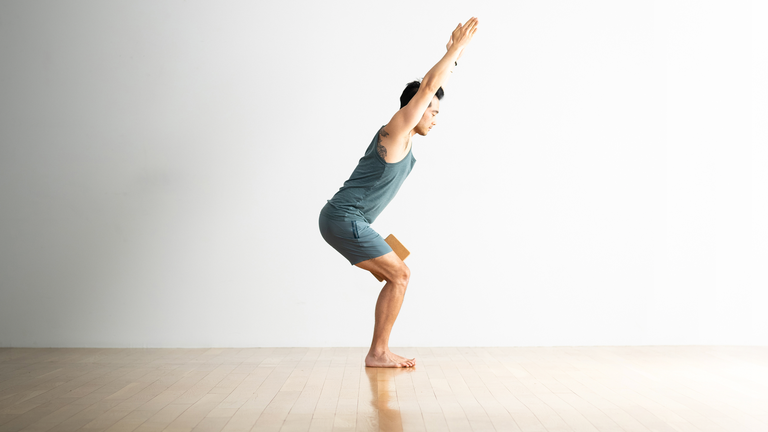 Stretches for Plantar Fasciitis: 6 Yoga Poses to Relieve Heel Pain