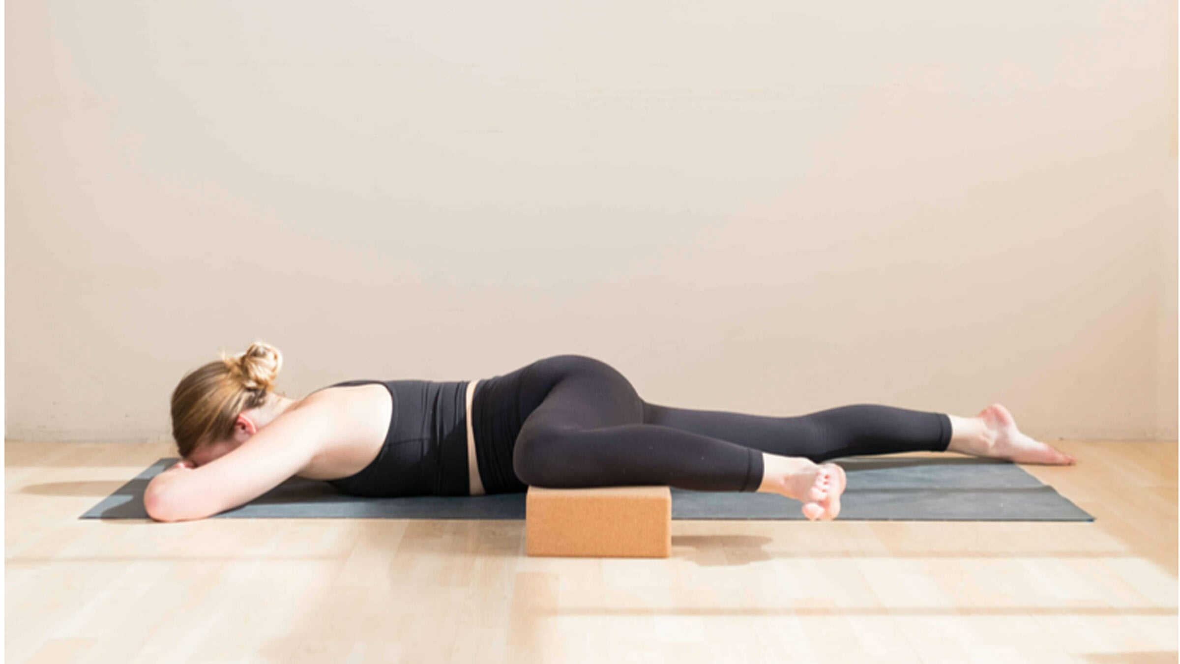 Tuloo Yoga Block High-Density EVA Foam Block to Support and Deepen Poses  Yoga Blocks Price in India - Buy Tuloo Yoga Block High-Density EVA Foam  Block to Support and Deepen Poses Yoga