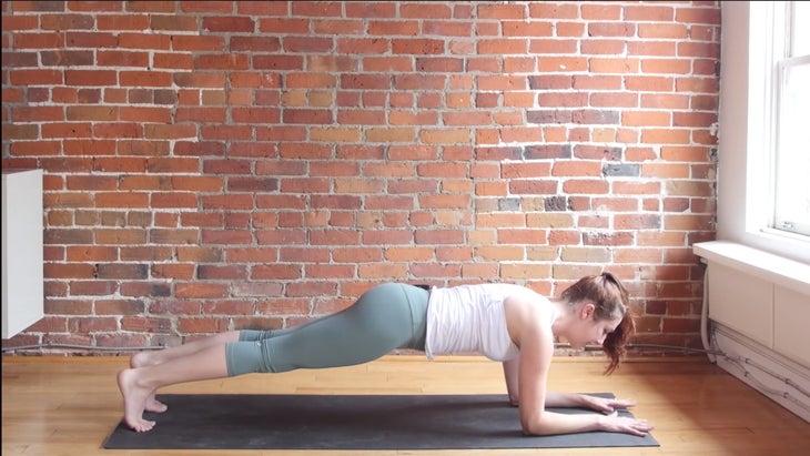 30 Minute Yoga 13 yoga with kassandra forearmplank