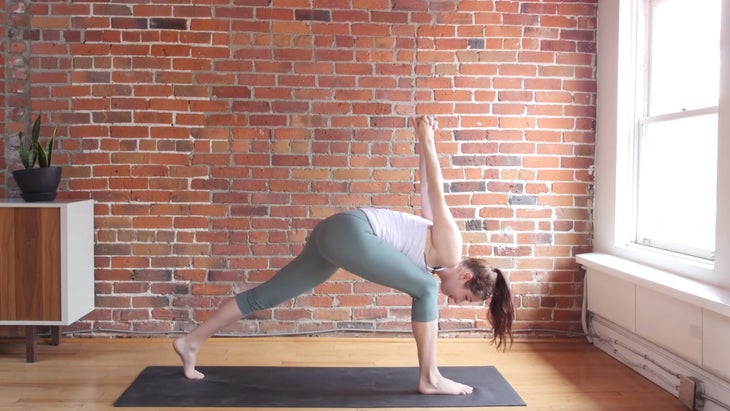 30 Minute Yoga 17 yoga with kassandra humblewarrior1