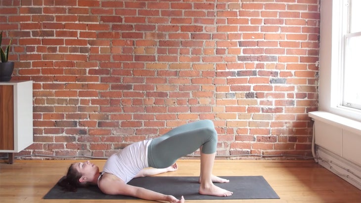 30 Minute Yoga 23 yoga with kassandra bridge