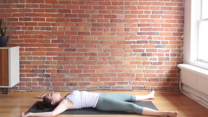 30 Minute Yoga 25 yoga with kassandra savasana