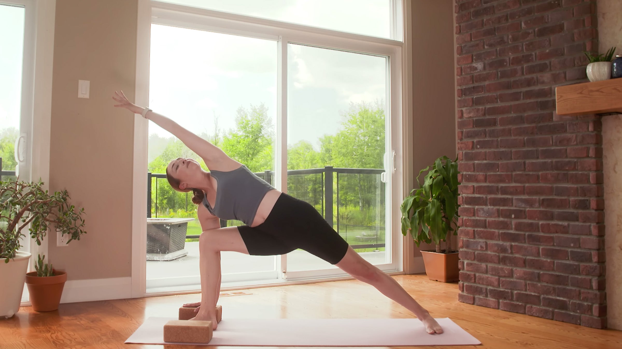 20-Minute Power Yoga Flow To Challenge Yourself