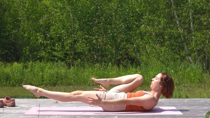 Yoga pour vous aider à ressentir la valeur de Lion