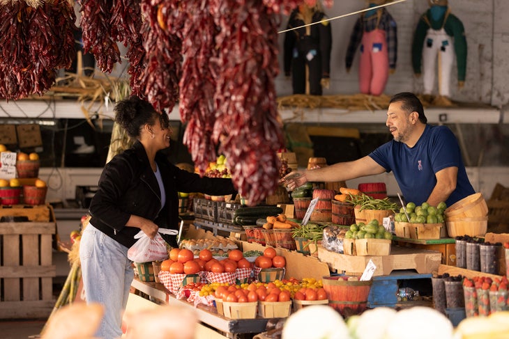 Enjoy healthy local dining and fresh produce from the farmers market.