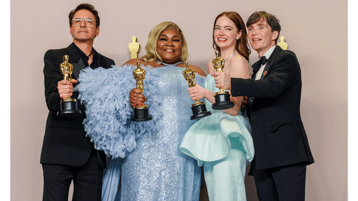 These Oscar-Winning Celebs Can Also Thank Yoga & Meditation