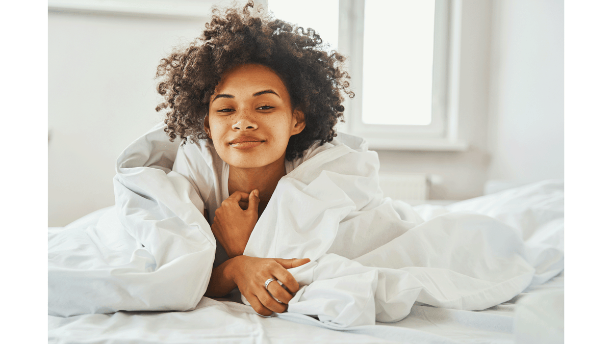 15-Minute Morning Yoga Flow (and Full-Body Workout) to Start Your Day