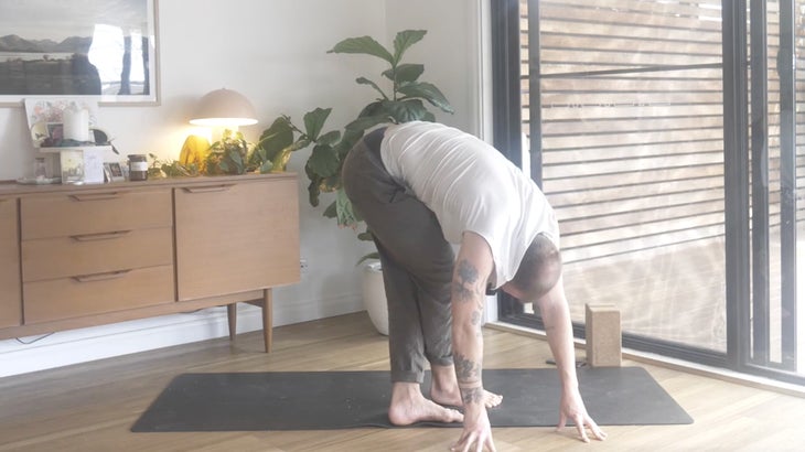 lower back strengthening yoga poses from a man on a mat