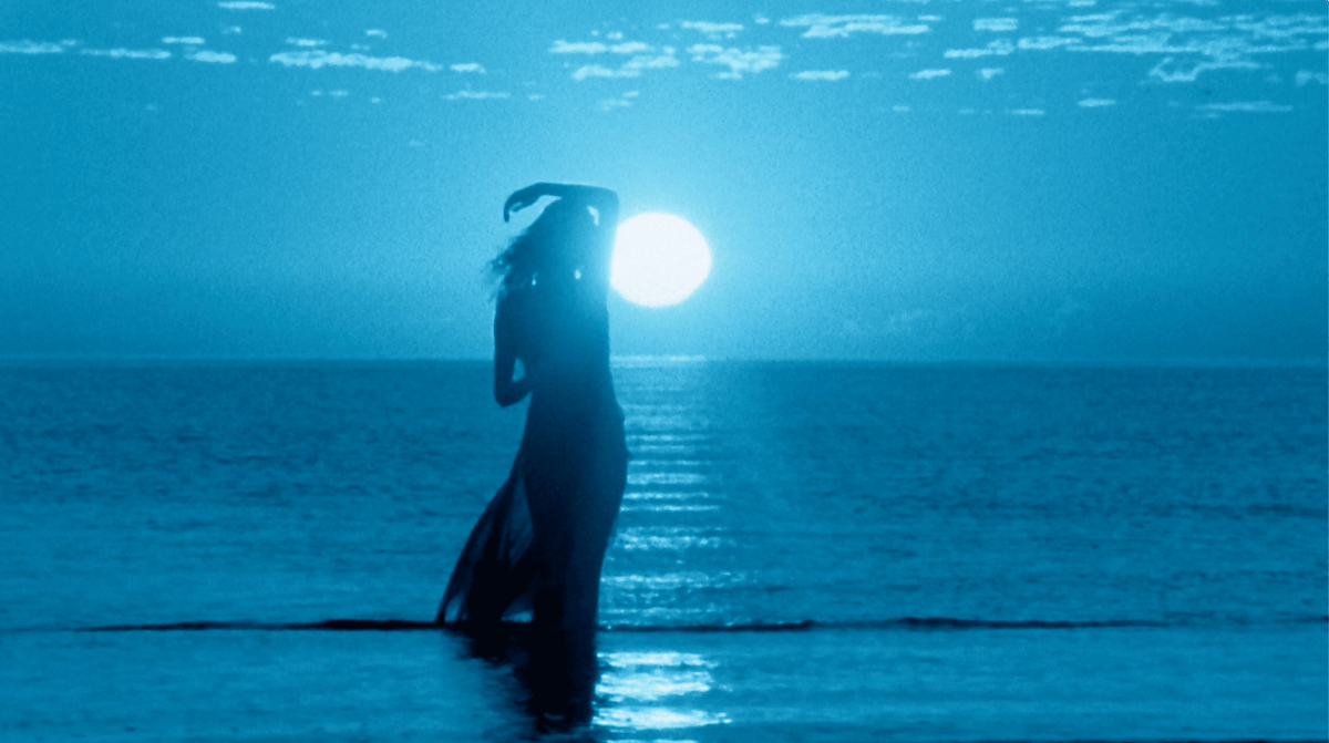 What the Full Moon in Cancer This January Means for You