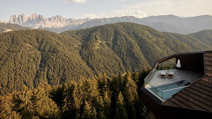 sustainable hotels
