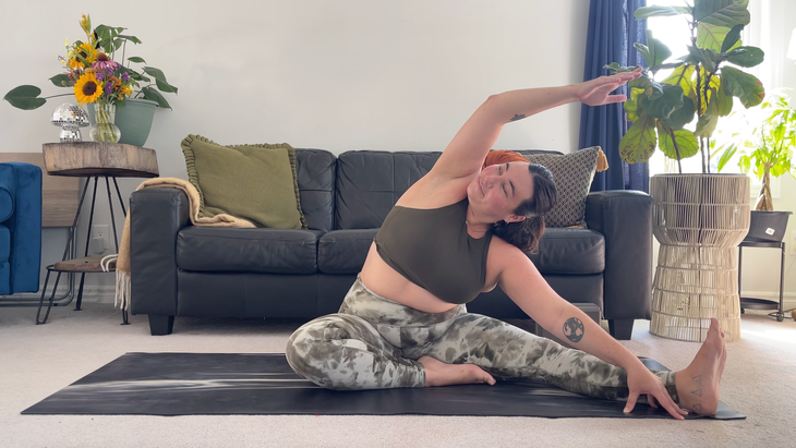 Yoga teacher Taylor Lorenz in Revolved Head-to-Knee