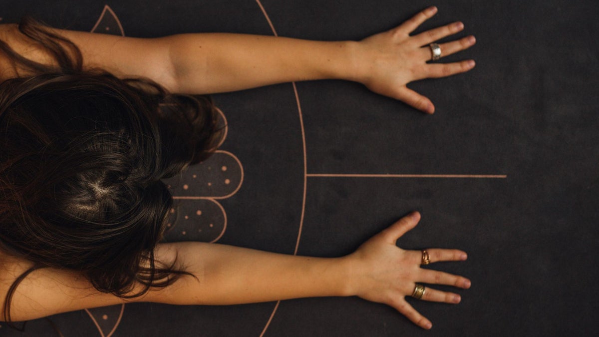 Achy Wrists? You Need These 5 Simple Stretches for Pain Relief.