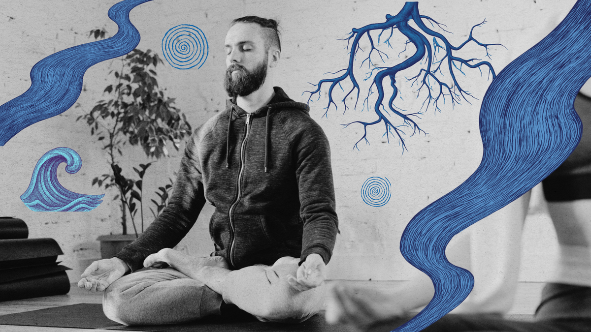 14 Mindfulness Tricks to Keep You Present in Yoga Class